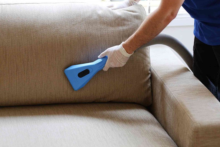 The Best Upholstery Cleaning Tips To Use To Work Like A Pro